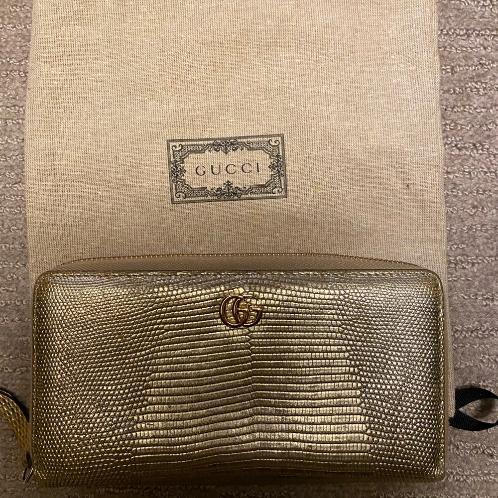 Gold Gucci GG Marmont wallet